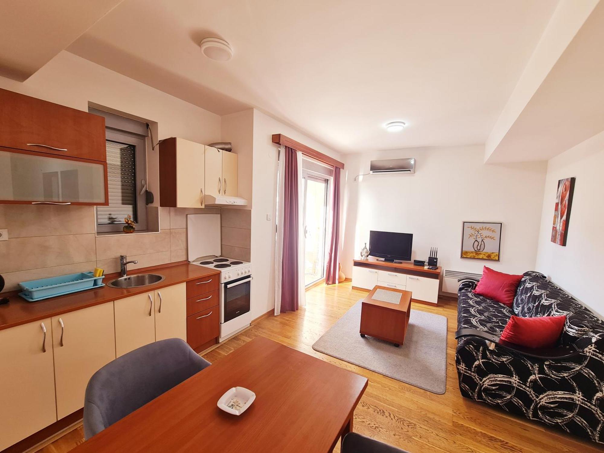 Centar New Loki Apartments บุดวา ภายนอก รูปภาพ