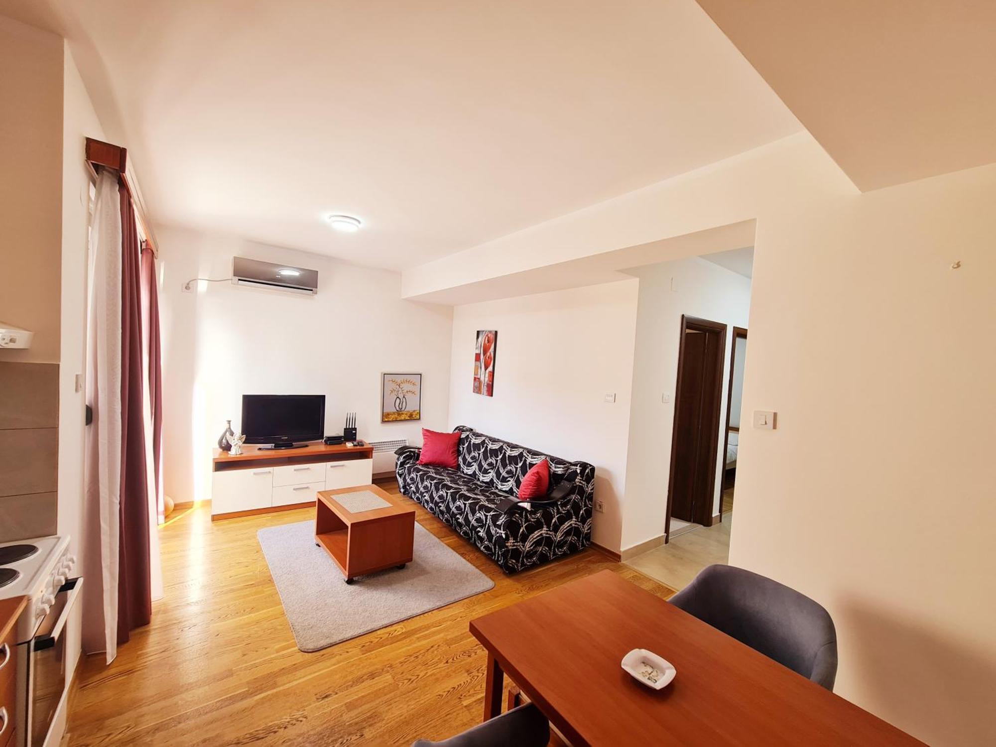 Centar New Loki Apartments บุดวา ภายนอก รูปภาพ