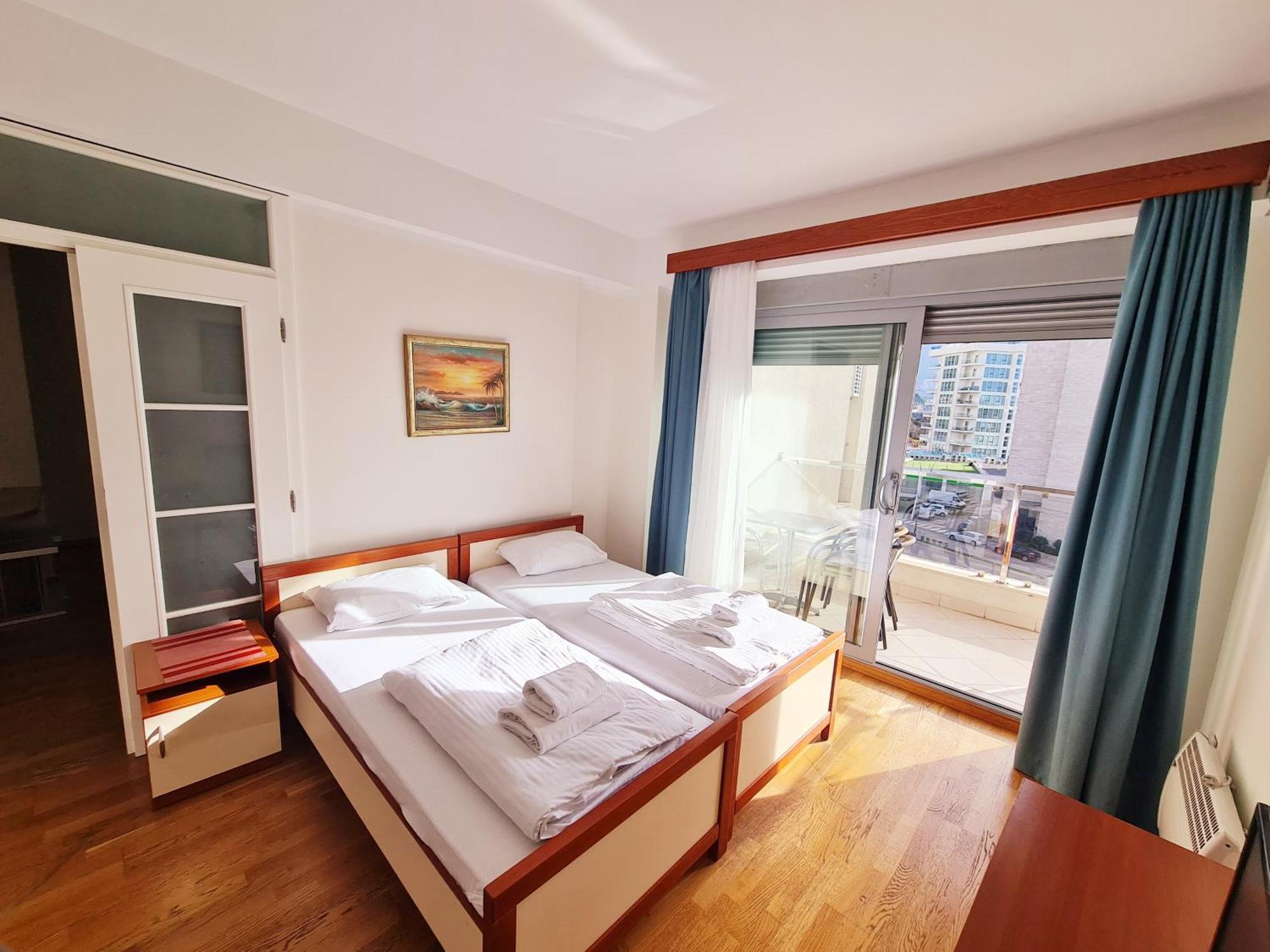 Centar New Loki Apartments บุดวา ภายนอก รูปภาพ