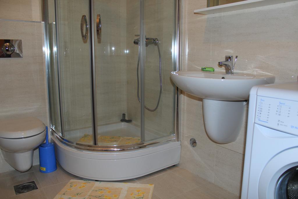 Centar New Loki Apartments บุดวา ภายนอก รูปภาพ