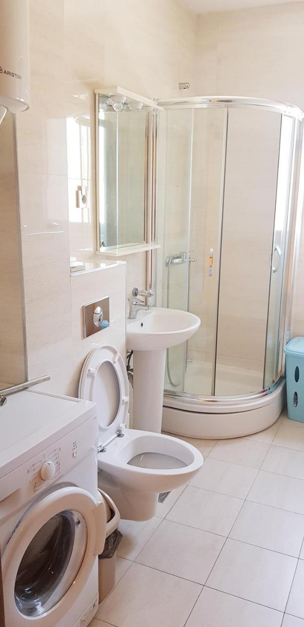 Centar New Loki Apartments บุดวา ภายนอก รูปภาพ